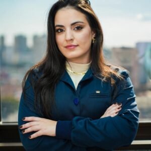 Dra. Paula Resende
